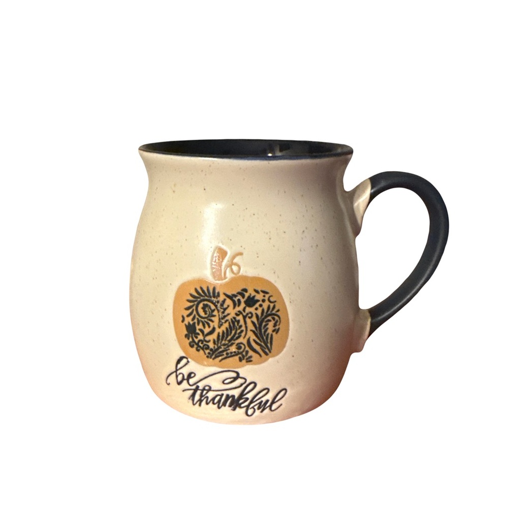 Be Thankful Cream and Black Mug